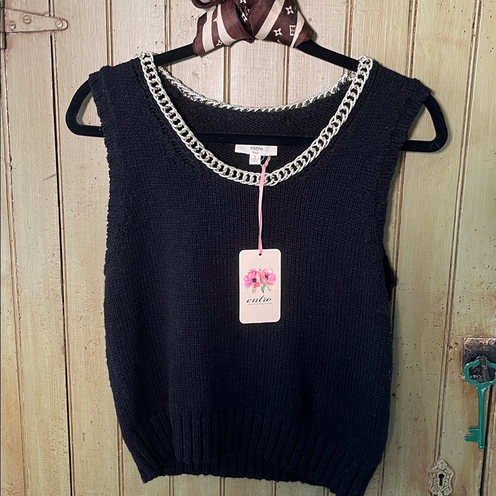 Entro Elegant Black top with Chain Accent